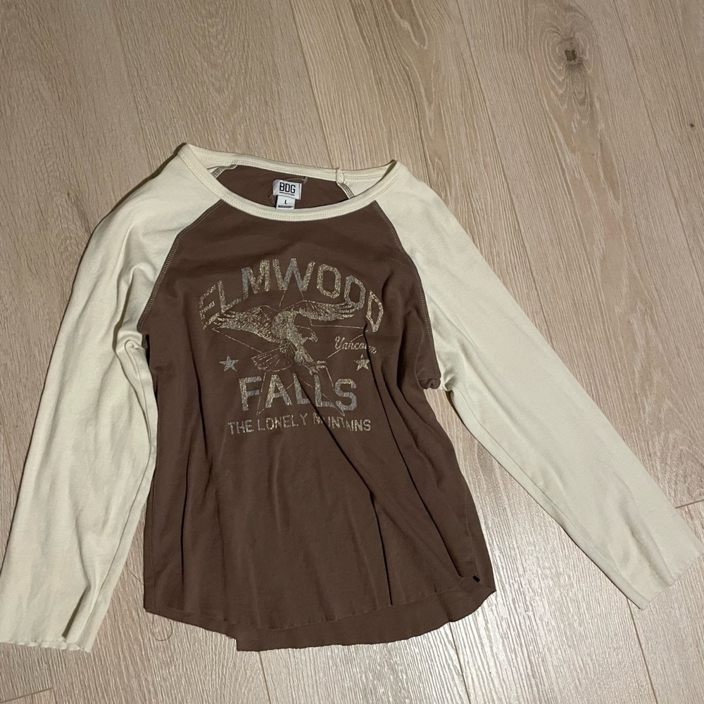 BDG Brown Tee with Cream Trim and Metallic Graphic